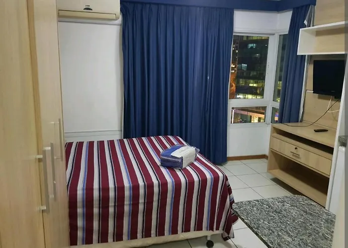 Flat Biarritz Setor Hoteleiro Norte Quarto 106